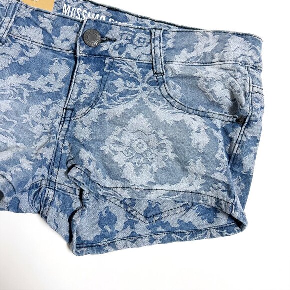Mossimo Supply Co. Lace-pattern Shorts (size 5) - Picture 3 of 8